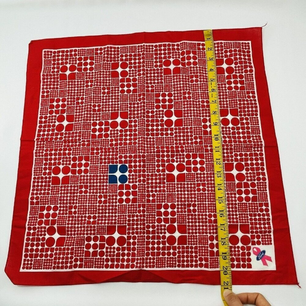 Kate Spade Ford Susan Komen Breast Cancer Awareness Bandana Handkerchief Red 21” - Picture 5 of 12